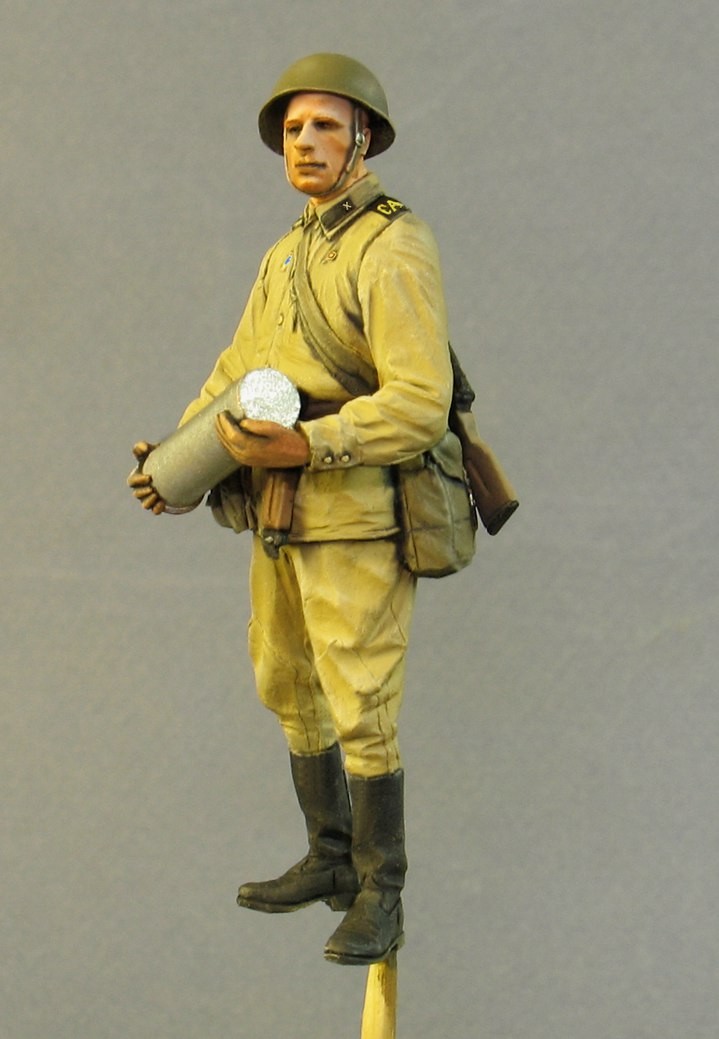 T35207 Советские артиллеристы (лето 70-80-х годов) со снарядами (2) Tank