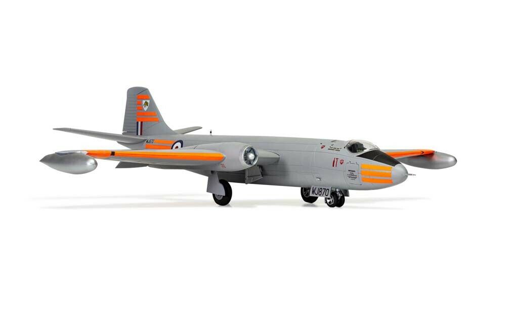 A10101C Сборная модель самолета English Electric Canberra B2/B20 Airfix