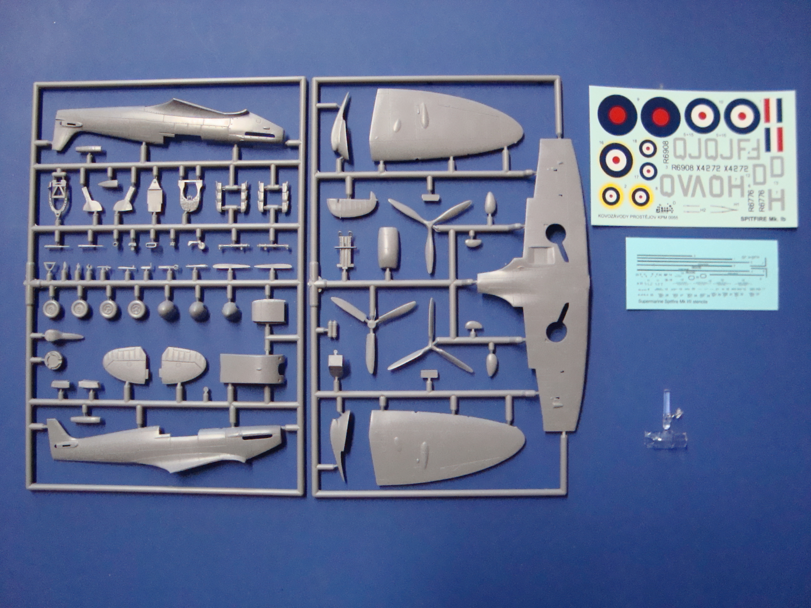 KPM0055 Spitfire Mk.lb KP Models