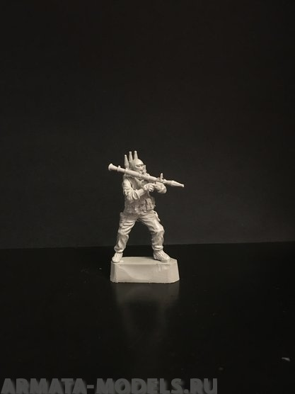 5013ТБ Боец стреляющий из гранатомета стоя Три Богатыря
