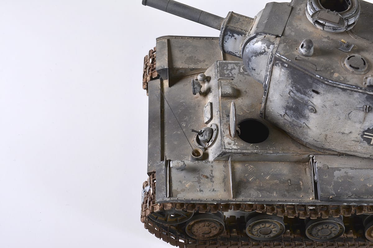 MP35-409 аксессуары для моделей из пластика BOOT PRINTS  80's Civilian Casual Sneakers MIG Productions