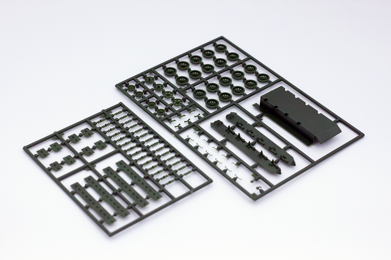 13421   Техника и вооружение  Soviet Medium Tank T-34-85 Academy