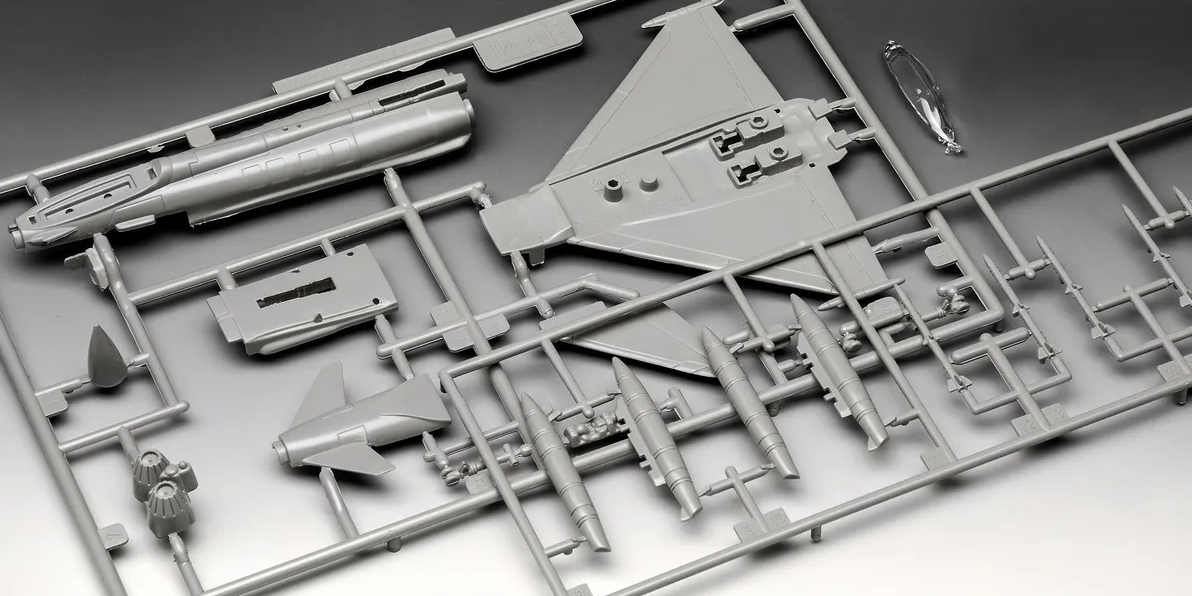 06452RE Многоцелевой истребитель Еврофайтер Тайфун Revell