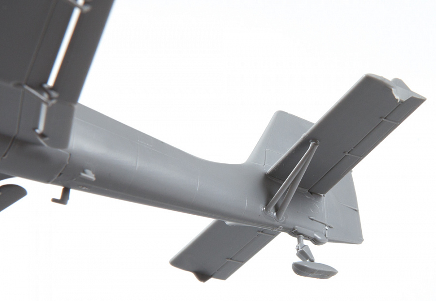 7323 Немецкий пикирующий боибардировщик Юнкерс Ju-87/U4 на лыжах Звезда