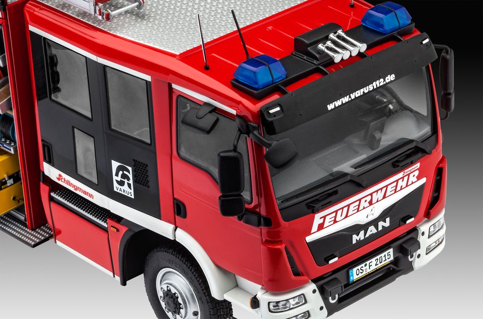 07452 Пожарная машина Schlingmann HLF 20 VARUS 4x4 Revell