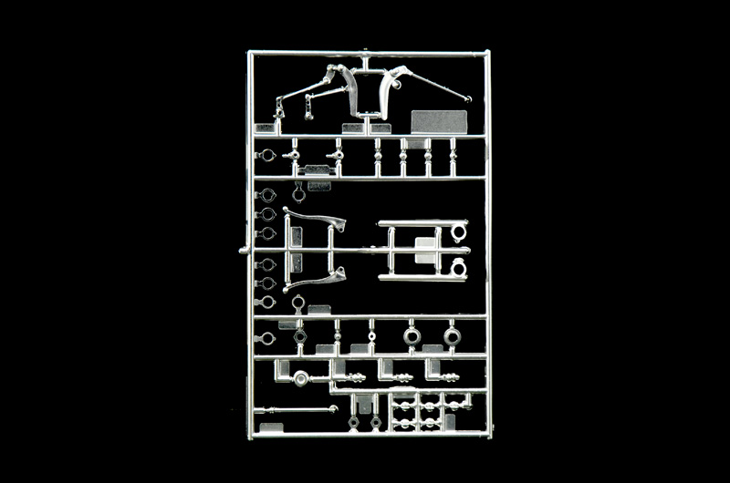 4644ИТ Мотоцикл Suzuki RG500 XR27 Italeri