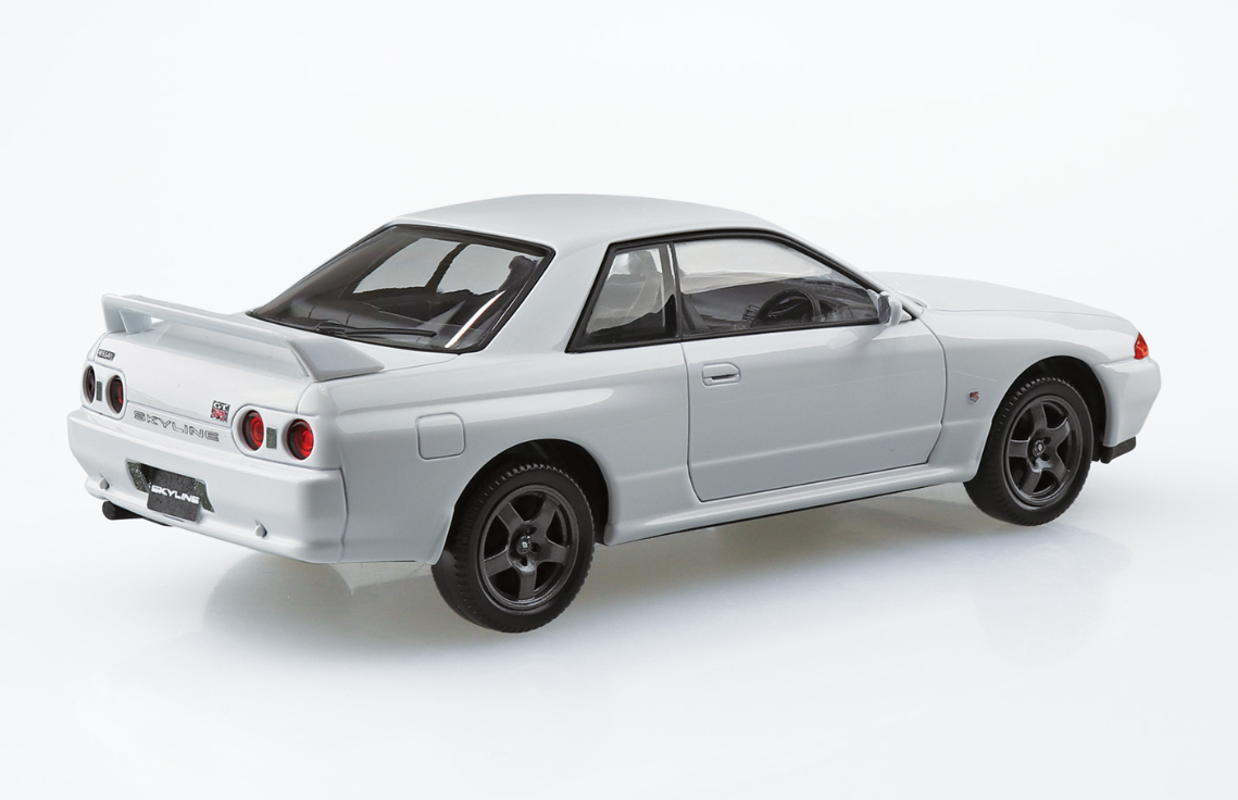 06354 Nissan Skyline GT-R R32 (Crystal White) Aoshima