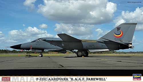 01948 Самолёт F-111C Aardvark RAAF Farewell Limited Edition Hasegawa