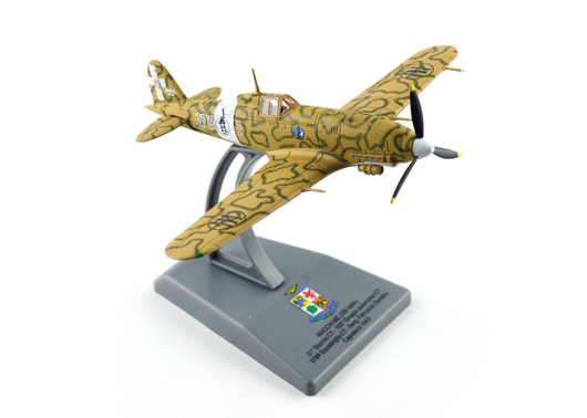 48210ИТ Самолет MACCHI MC.205 Veltro 4°St. 10°Gr. 1:100 Die Cast Italeri