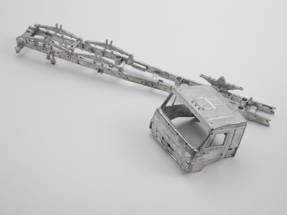 1436AVD Сборная модель КАМАЗ-6560 бортовой AVD Models