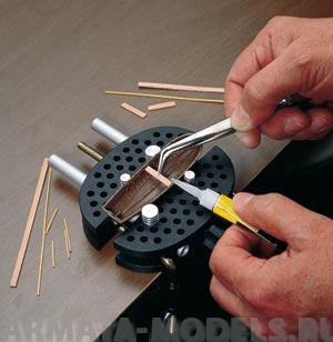 AMATI7387 Ухват