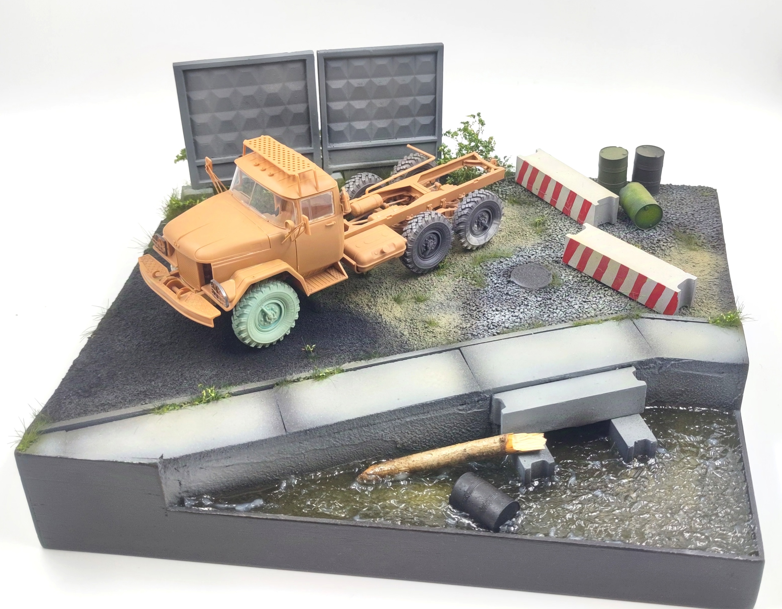 HE-35130 Подставка заброшенная дорога в часть Размер 35*30см