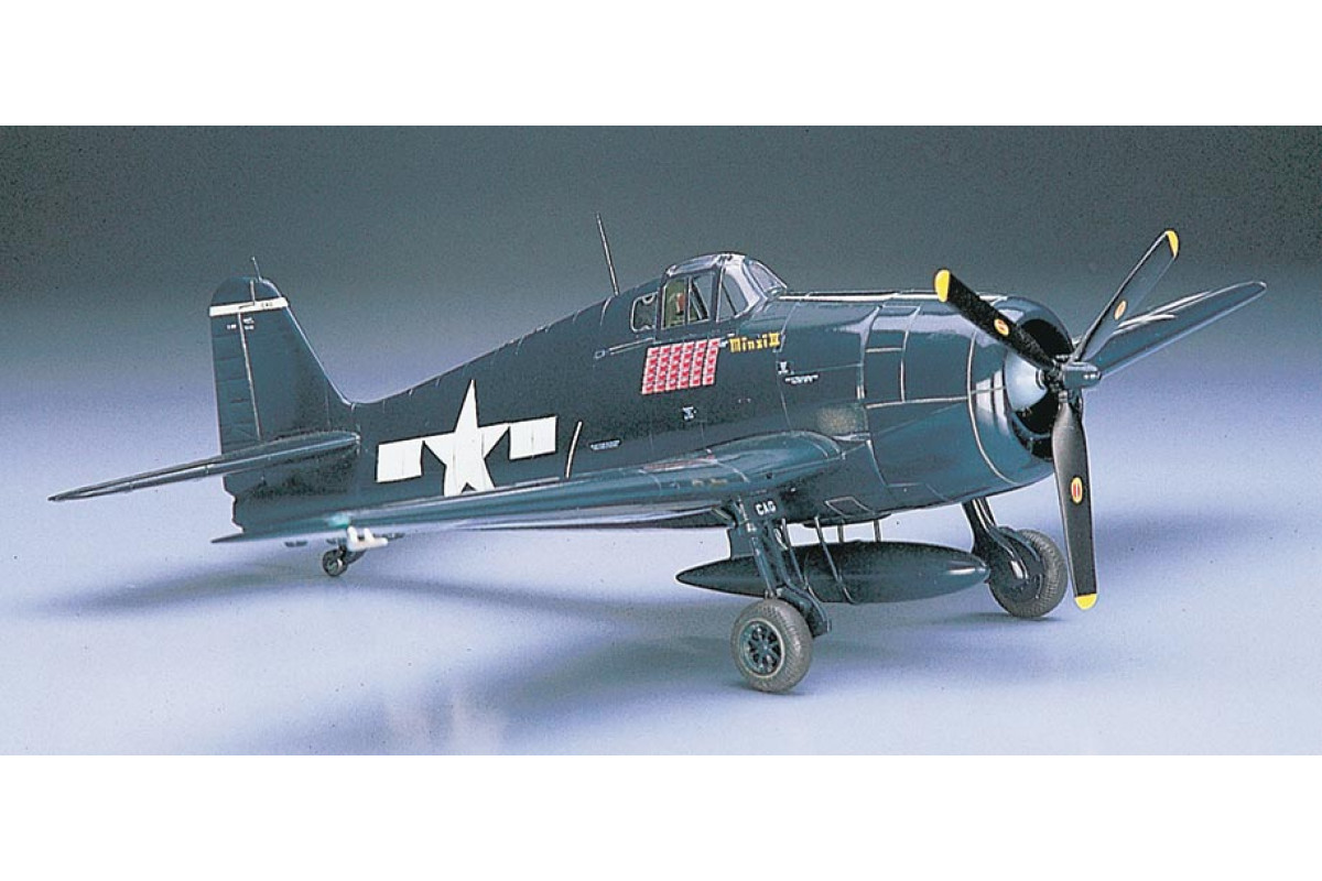 00241 Самолет F6F-3 HELLCAT Hasegawa