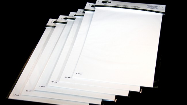 AH0012 Полистирол листовой белый 0,7 мм 3 листа 20х30 см