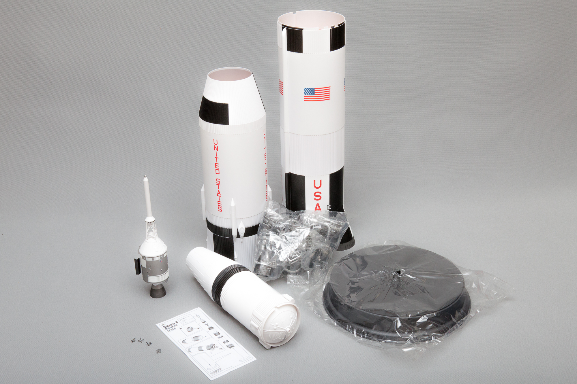 50402Д 1/72 Космический корабль Сатурн V Dragon