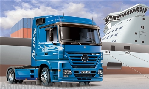 3824ИТ Автомобиль Mercedes Actros 1854 LS (V8) Italeri