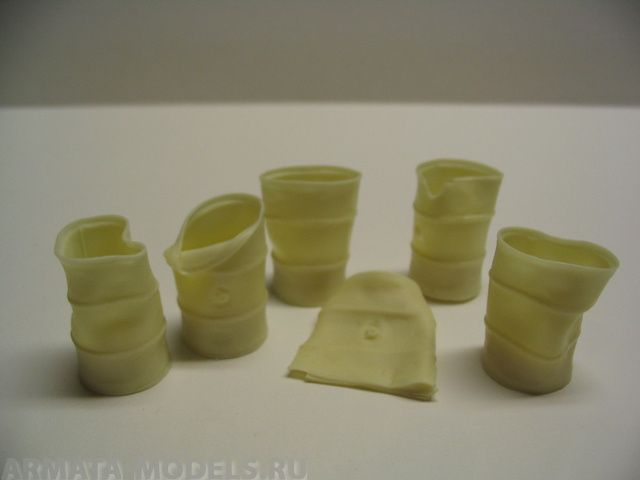 35008RIS Crushed & Dented Jerry Cans (6 pcs.)