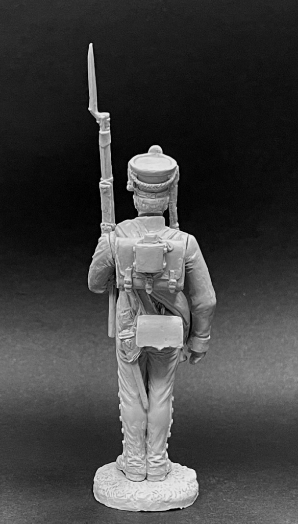 CHM-54268 Рядовой мушкетерских (или егерских) полков, Россия 1812-14 гг. (2 варианта голов, 2 варианта рук, 2 варианта патронных сумок, 2 варианта штыковых ножен). 54 мм. Материал - смола. Chronos Miniatures