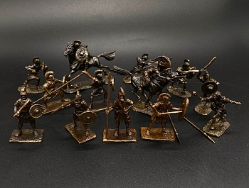 4100/БТБ Солдатики, пешие иберийцы (испанцы), патинированная латунь
