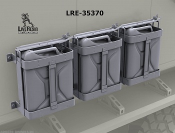 LRE35370 Современные Российские канистры 20л в креплениях на бронетехнику 6 шт